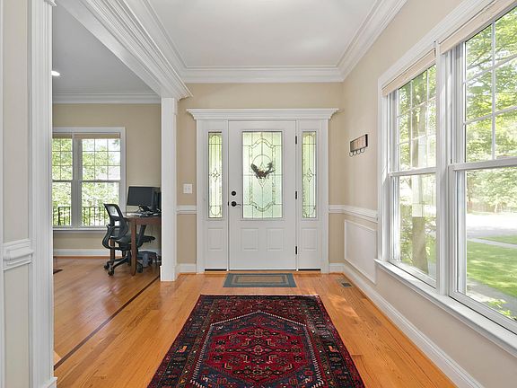 3rd image of 306B Pine St