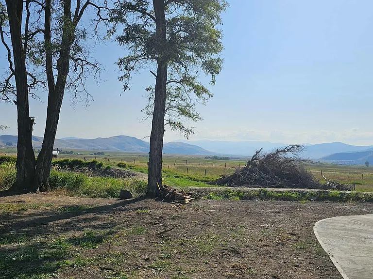 43715 Round Butte Rd — Photo 44