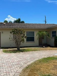 38 SE 8th Ter, Deerfield Beach, FL, 33441
