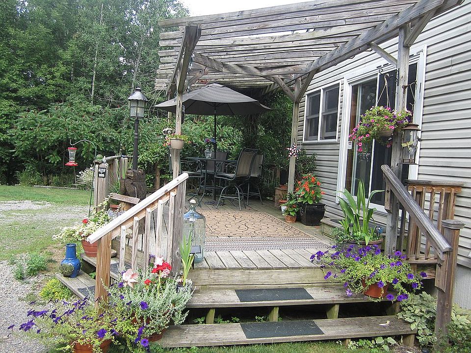 off kitchen shaded porch 