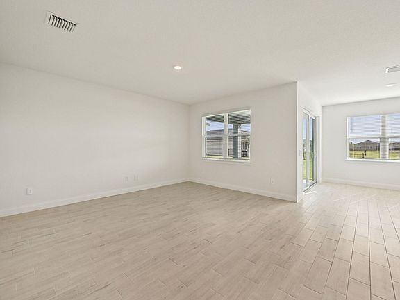 5th image of 11262 NW Blockbird Drive