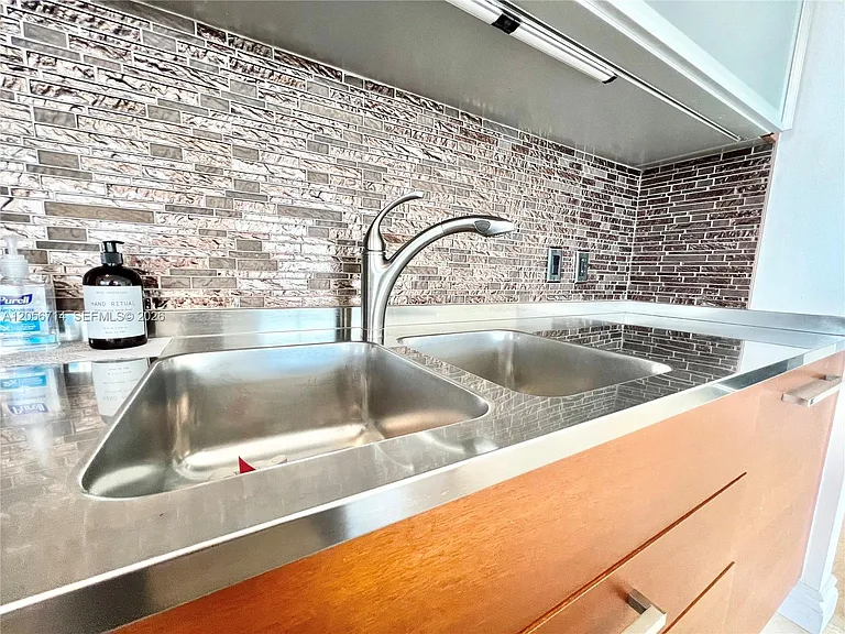 1850 S Ocean Dr #2204 — Photo 9
