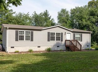 121 Lower Christ School Rd, Fletcher, NC 28732