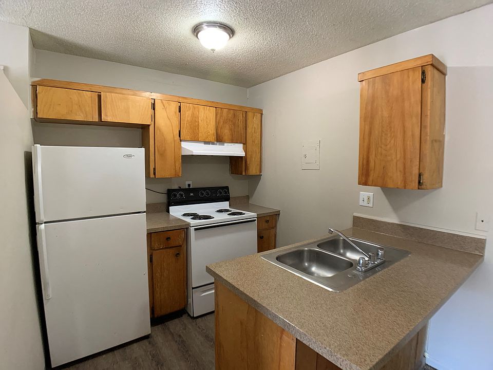 Bethany Park Plaza 1024 Calvin St Kansas City KS Zillow