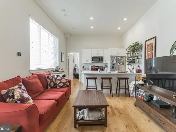 2352 Federal St #1, Philadelphia, PA 19146