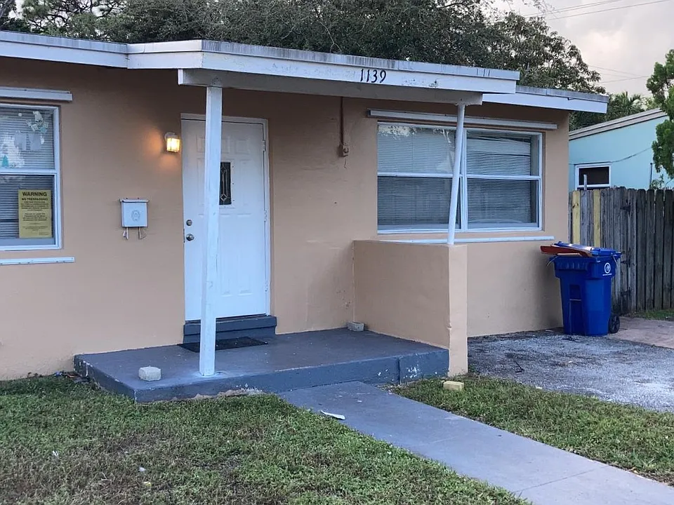 1139 NW 9th Ave