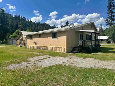 102 S 8th Ave, Ione, WA, 99139
