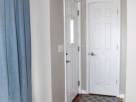 4th image of 5454 N Mulligan Ave