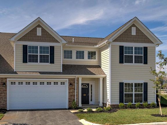 3rd image of 4744 Newport Loop W