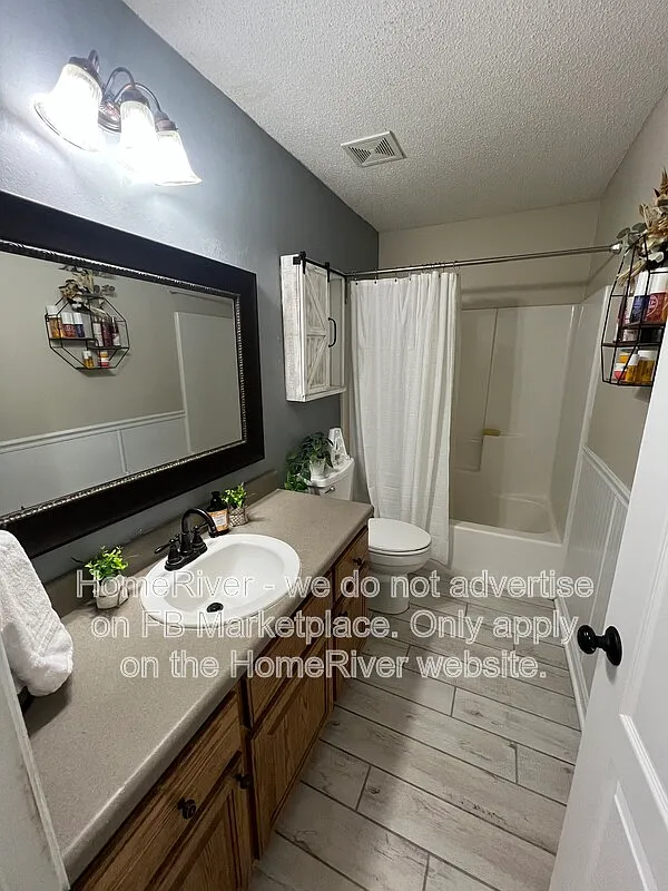 4 bed, 3.0 bath, 3021 sqft, $2,800 — Photo 4