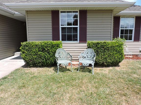 2nd image of 358 Dolphin Ct