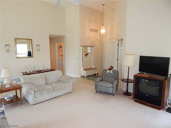 4th image of 15247 Chestnut Oak Ln