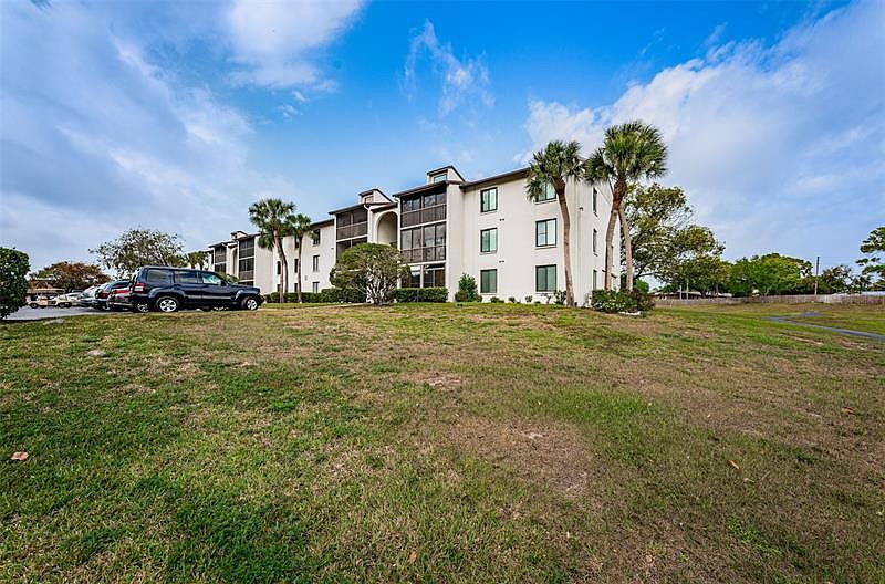 Palm Harbor Condominiums