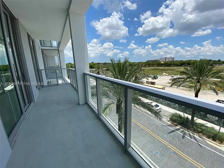 2000 Metropica Way #307 — Photo 32
