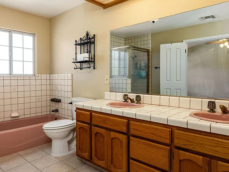 1221 Alysa Ct — Photo 25