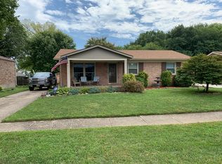 5615 Axbridge Rd, Louisville, KY 40216