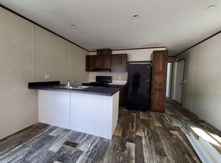 1900 NW Lyman Rd #128, Topeka, KS 66608