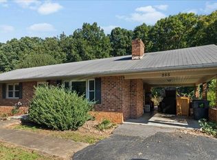 285 Mountain Peak Dr, Lynchburg, VA 24502