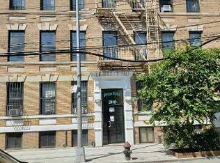 26-18 18th St #2A, Astoria, NY 11102