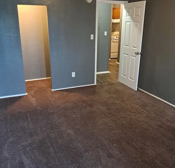 1425 N Yosemite St #12 — Photo 7