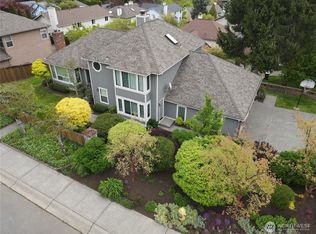 15210 NE 72nd St, Redmond, WA