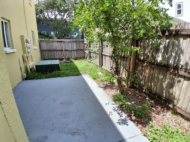 3206 W Azeele St #130 — Photo 15