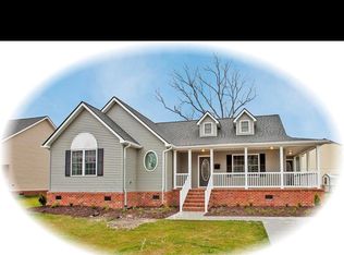 808 W Queen St, Hampton, VA 23669
