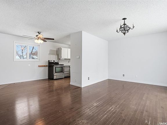 4th image of 3530 Parkdale ROAD