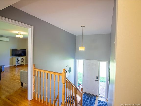 4th image of 38 Donlea Dr