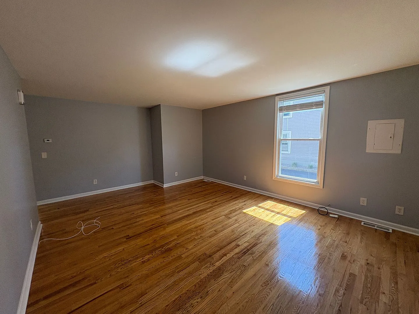 519 Asbury Ave. — Photo 4
