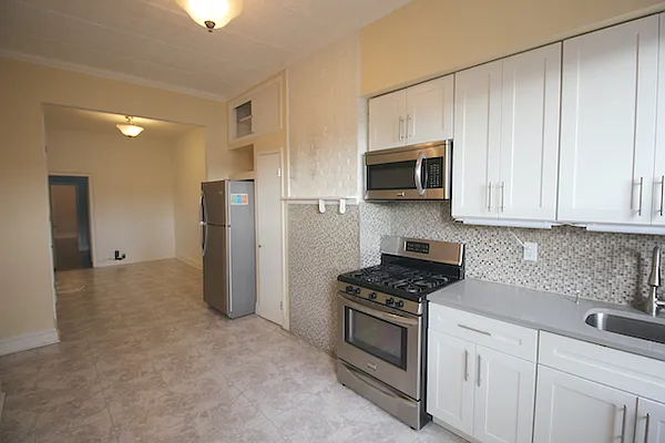 Rented by Compass | media 9