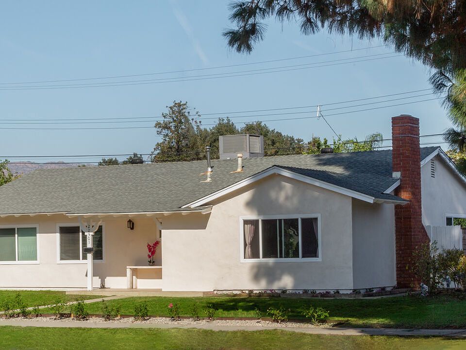 1st image of 22501 Saticoy St