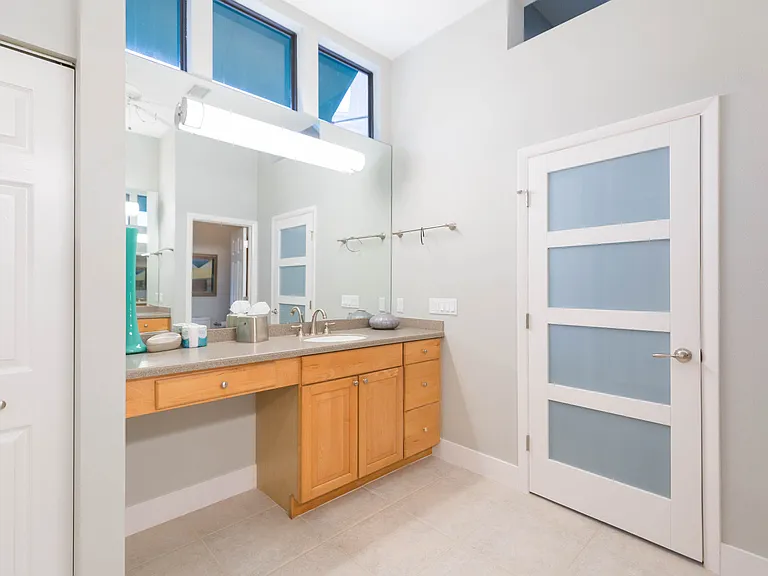 2020 W Dekle Ave #C — Photo 45