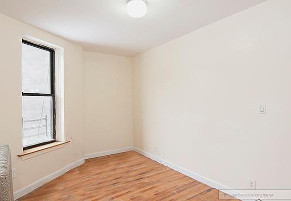 2nd image of 483 Park Pl APT 2R
