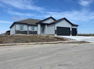 720 Eagle Cv, Lawson, MO 64062