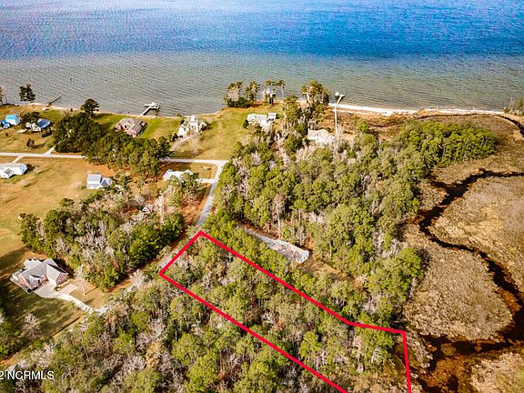 4th image of 128 Little Creek Drive