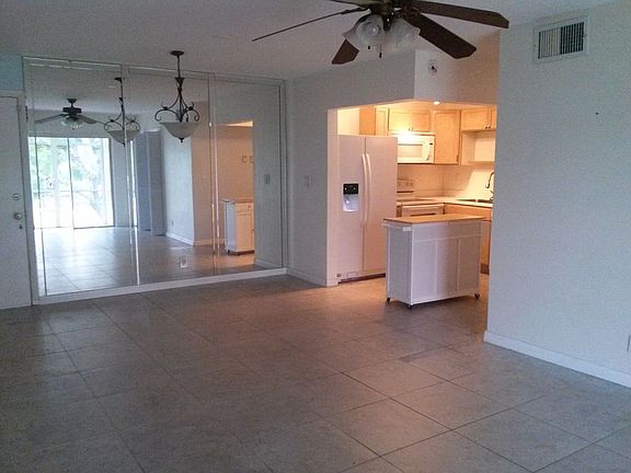 3rd image of 2990 NE 16th Ave APT 206