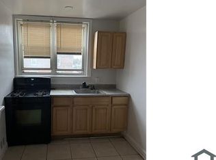 5456 Valley St, Philadelphia, PA 19124