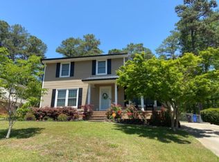 709 Woodclift Dr, Fayetteville, NC 28311