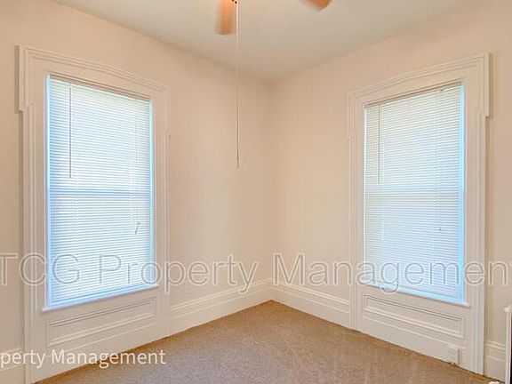 4th image of 905 4th St