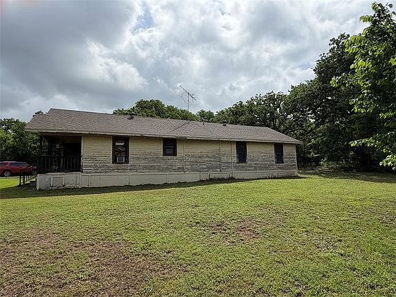 3rd image of 2512 Timber Rd