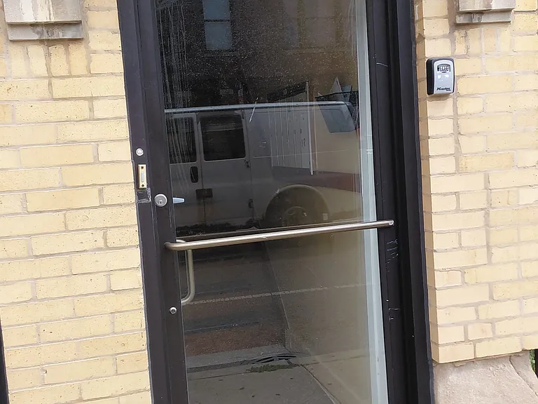 4810 W Armitage Ave #2F — Photo 14