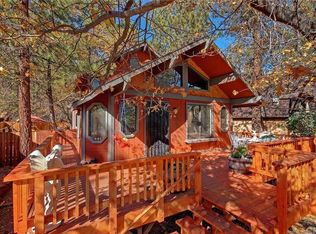 346 Spruce Ln, Big Bear City, CA 92386