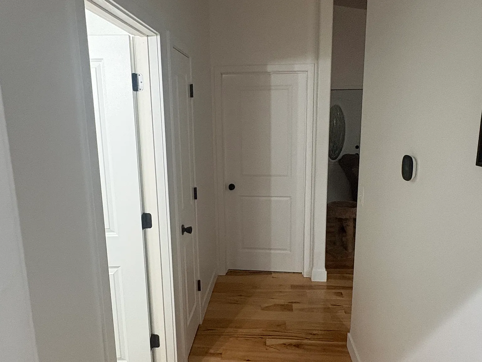 5 bed, 2600 sqft, $3,500 — Photo 3