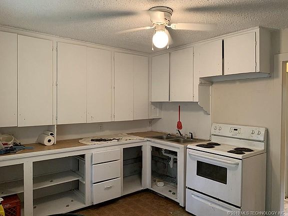 5th image of 731 S Montana Ave