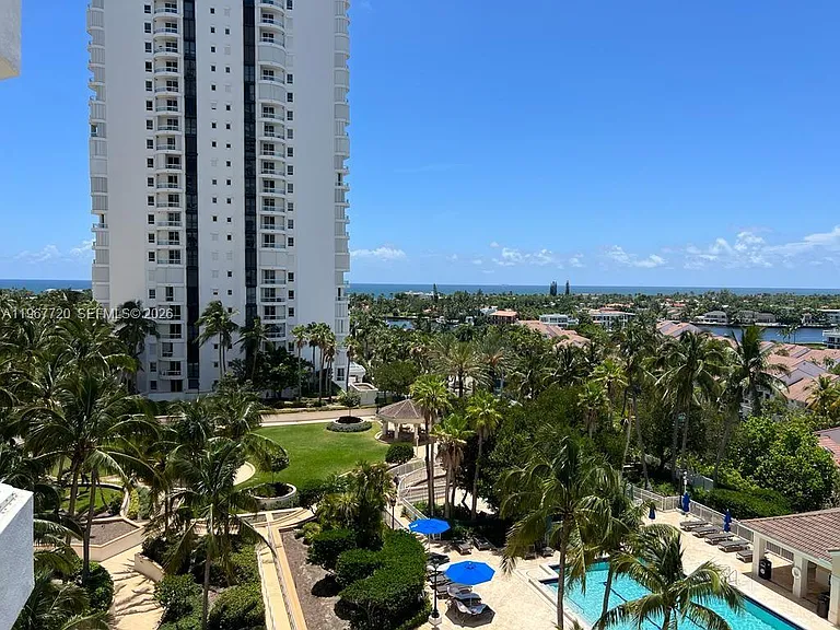 21055 Yacht Club Dr #1009 — Photo 3