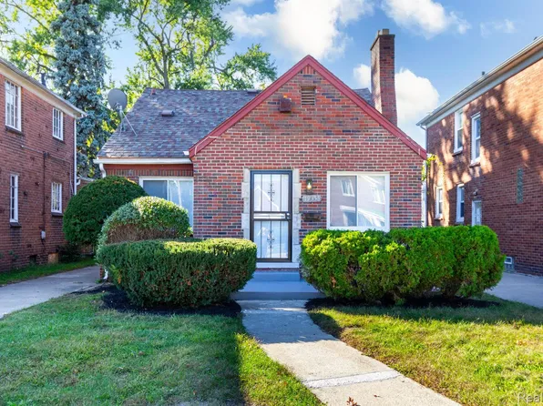 19355 Greenlawn St, Detroit, MI 48221