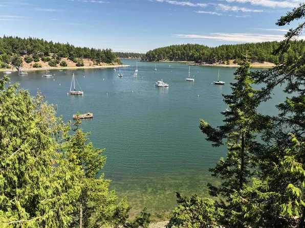 706 Horton Bay Rd, Southern Gulf Islands, BC V0N 2J2