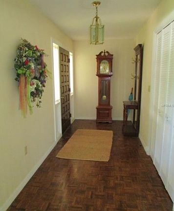 2nd image of 505 Laurel Ln