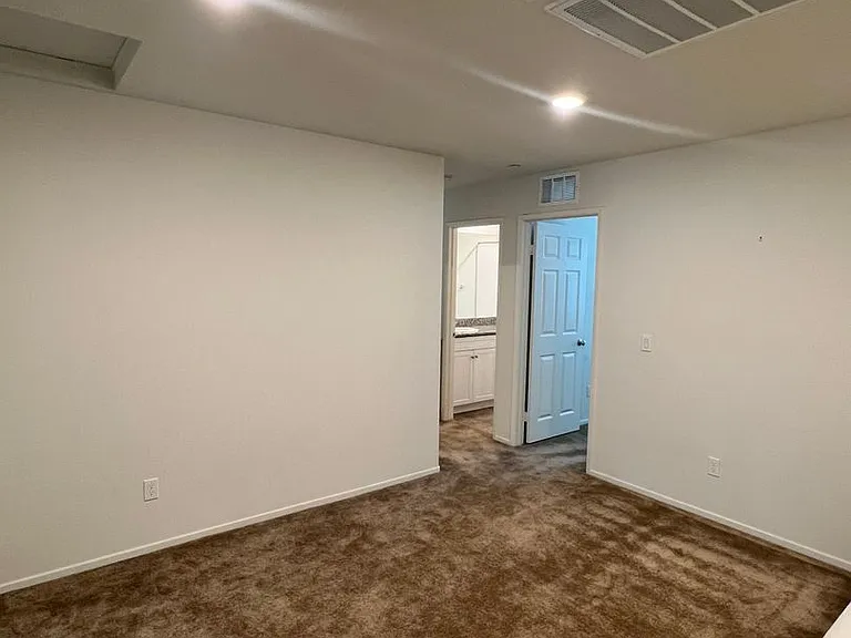 5916 Sucre Pl — Photo 8